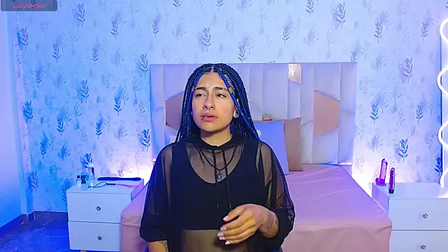 DAKOTA TAY1 online show from October 5, 2025, 11:45 am