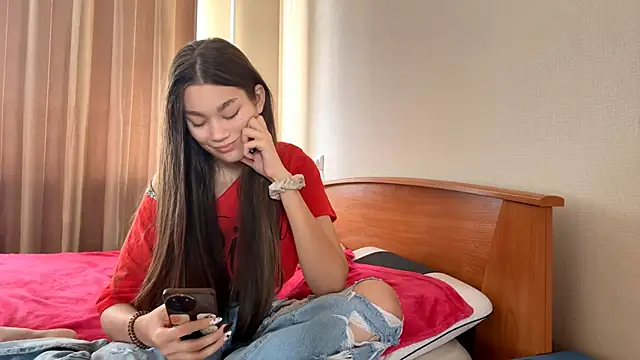 Cuteviola online show from October 2, 2025, 3:10 am