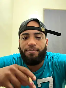 LeoPR00 online show from October 6, 2025, 2:24 am