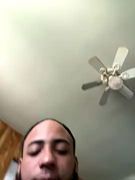 LeoPR00 online show from September 26, 2025, 5:20 pm