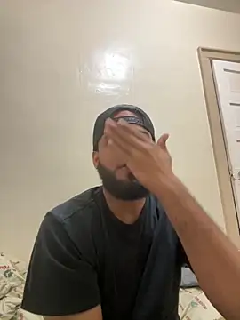 LeoPR00 online show from October 17, 2025, 3:21 am