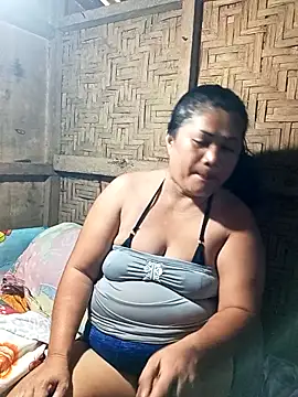 Snapshot of slutty_pinay12 chatting on November 12, 2025, 11:08 pm slutty pinay12 online show from November 12, 2025, 11:08 pm