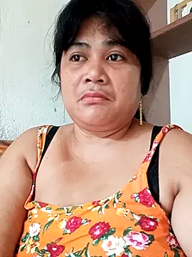 Snapshot of slutty_pinay12 chatting on February 9, 2026, 2:31 am slutty pinay12 online show from February 9, 2026, 2:31 am