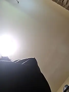 Trixtbang online show from November 7, 2025, 9:41 pm