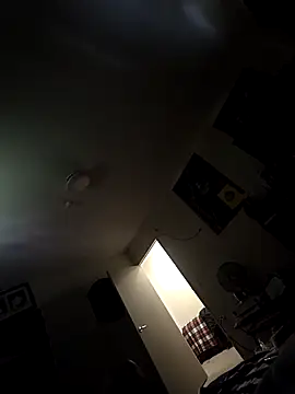 Trixtbang online show from November 26, 2025, 9:04 pm