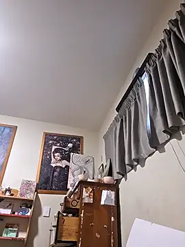 Trixtbang online show from September 24, 2025, 2:07 am