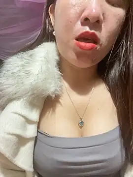 Snapshot of Luna-ass chatting on December 5, 2025, 12:43 am Luna-ass online show from December 5, 2025, 12:43 am