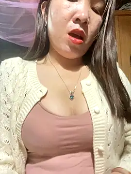 Snapshot of Luna-ass chatting on November 26, 2025, 12:21 am Luna-ass online show from November 26, 2025, 12:21 am