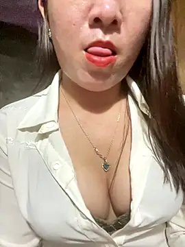 Snapshot of Luna-ass chatting on November 2, 2025, 1:49 pm Luna-ass online show from November 2, 2025, 1:49 pm