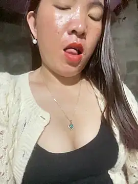 Snapshot of Luna-ass chatting on December 5, 2025, 12:59 pm Luna-ass online show from December 5, 2025, 12:59 pm