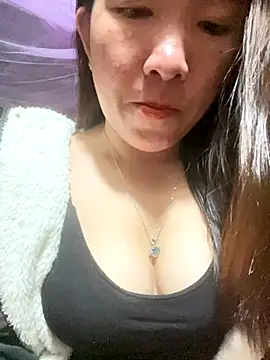 Snapshot of Luna-ass chatting on November 28, 2025, 11:54 am Luna-ass online show from November 28, 2025, 11:54 am