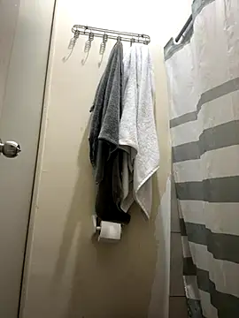 dannybs05 online show from October 23, 2025, 5:28 am