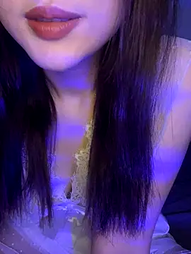 Snapshot of LenaZii chatting on September 21, 2025, 6:18 am LenaZii online show from September 21, 2025, 6:18 am