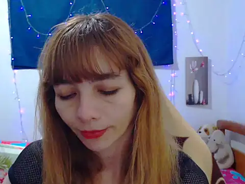 seraphinewhite online show from February 17, 2026, 6:22 am