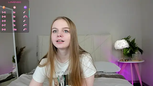 Snapshot of Amanda_steele chatting on November 4, 2025, 2:48 am Amanda steele online show from November 4, 2025, 2:48 am