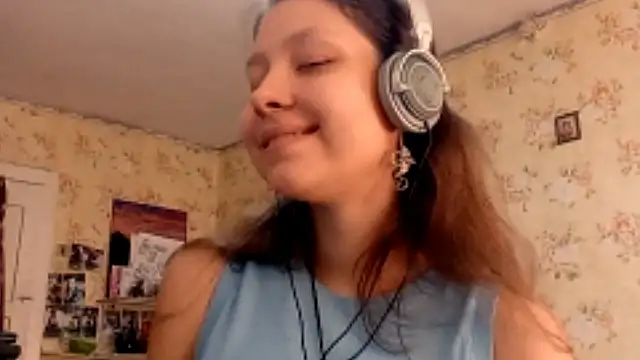 QutieDaSweet online show from September 16, 2025, 7:20 am