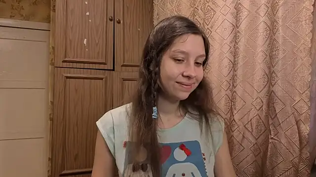 QutieDaSweet online show from November 5, 2025, 2:14 am