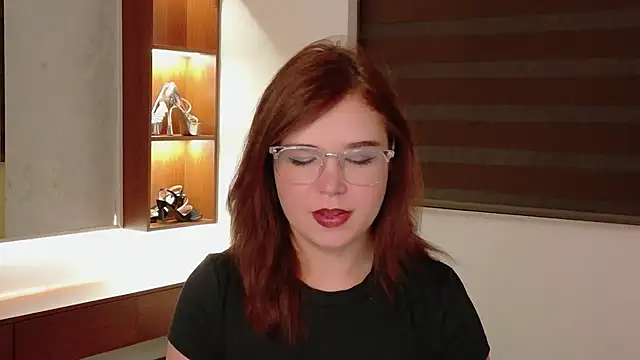 Snapshot of Lilith_Bonheur chatting on June 26, 2026, 8:14 pm Lilith Bonheur online show from June 26, 2026, 8:14 pm