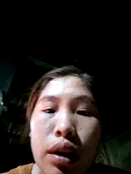 Luyen004 online show from April 12, 2026, 12:08 pm