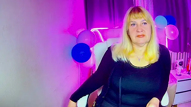 EmmaEllison online show from September 23, 2025, 6:09 am