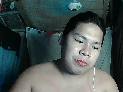 Snapshot of Huntrix2025 chatting on April 12, 2026, 12:52 pm Huntrix2025 online show from April 12, 2026, 12:52 pm