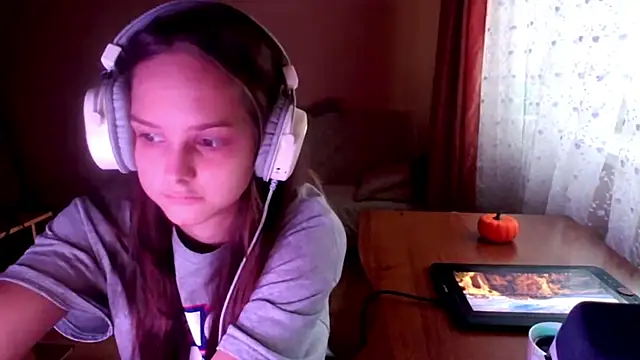 SharybbFace online show from September 18, 2025, 3:15 pm