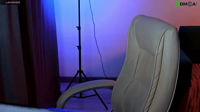 red  dizzy online show from March 19, 2026, 7:47 pm