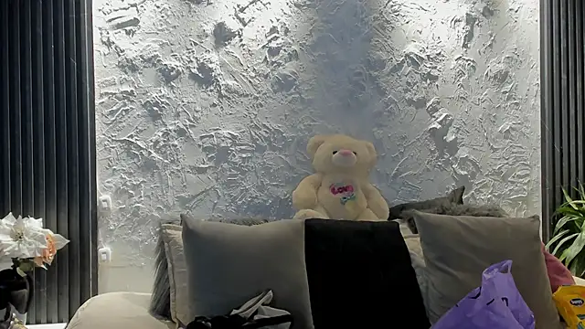 joselin rouse online show from February 25, 2026, 12:49 pm