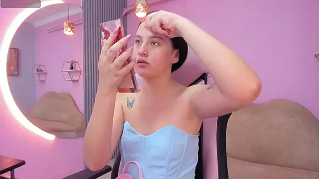 Snapshot of sofi__18_ chatting on February 25, 2026, 6:30 pm sofi 18 online show from February 25, 2026, 6:30 pm