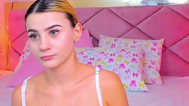 Snapshot of ChloeLaurentt chatting on March 13, 2026, 8:36 pm ChloeLaurentt online show from March 13, 2026, 8:36 pm