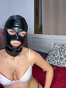 Snapshot of YourRussianGirl chatting on November 25, 2025, 5:13 pm YourRussianGirl online show from November 25, 2025, 5:13 pm