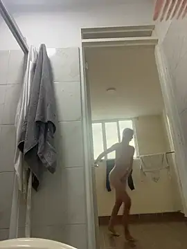 danny 1hotcute online show from April 7, 2026, 9:27 pm