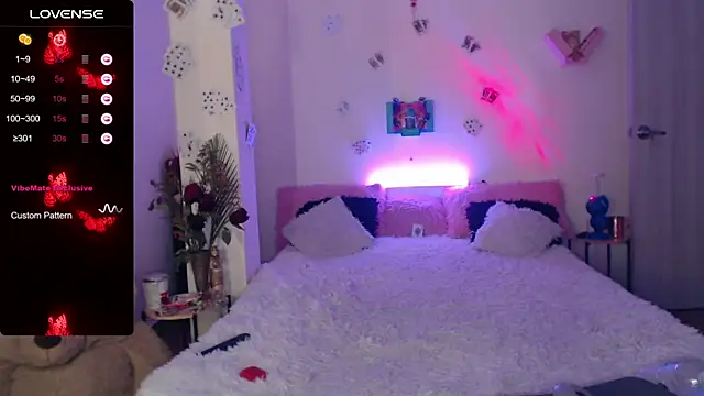 danny 1hotcute online show from April 25, 2026, 7:55 am