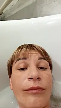 Snapshot of SweetKiss96 chatting on October 2, 2025, 8:12 pm SweetKiss96 online show from October 2, 2025, 8:12 pm