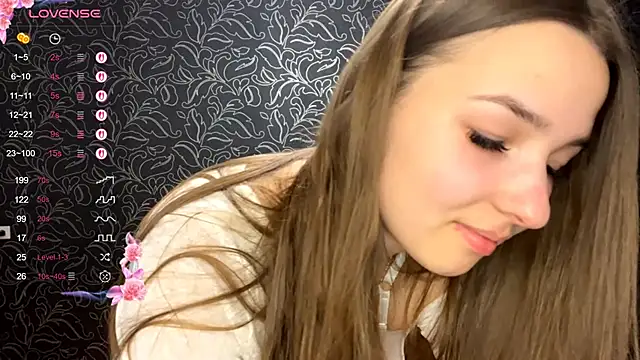 Snapshot of GemmaGunter chatting on November 21, 2025, 8:08 pm GemmaGunter online show from November 21, 2025, 8:08 pm