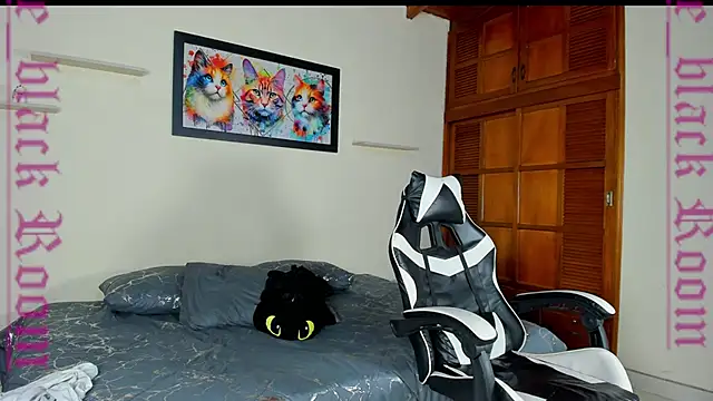 dann cute028 online show from February 10, 2026, 8:52 pm