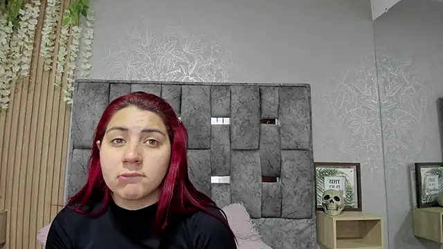 Snapshot of Nicky_Brown_ chatting on October 21, 2025, 7:13 pm Nicky Brown online show from October 21, 2025, 7:13 pm