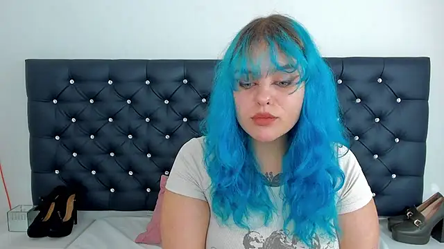 Snapshot of LunaWetPussy chatting on September 15, 2025, 11:10 am LunaWetPussy online show from September 15, 2025, 11:10 am