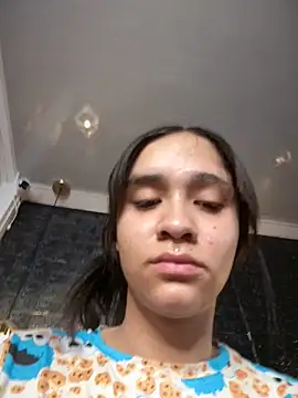 Snapshot of Isabella-Teen chatting on September 24, 2025, 2:07 am Isabella-Teen online show from September 24, 2025, 2:07 am