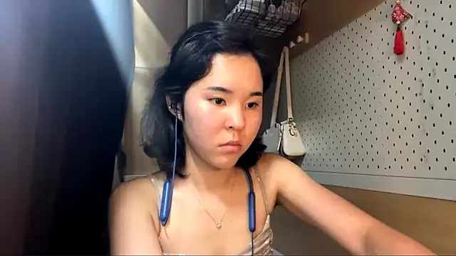 Snapshot of JennyCarpenter chatting on June 1, 2026, 10:59 am JennyCarpenter online show from June 1, 2026, 10:59 am