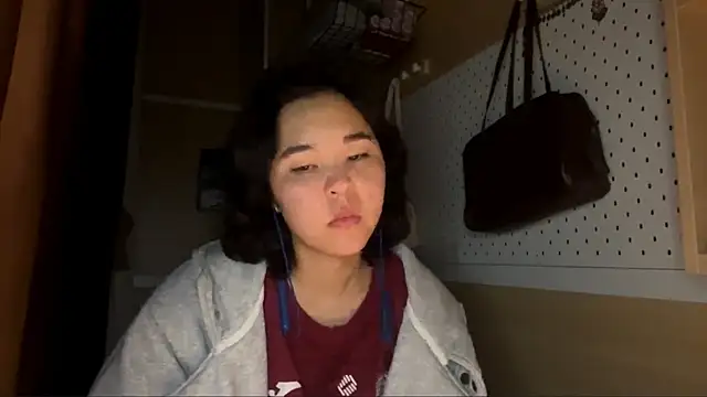 Snapshot of JennyCarpenter chatting on May 1, 2026, 10:26 pm JennyCarpenter online show from May 1, 2026, 10:26 pm
