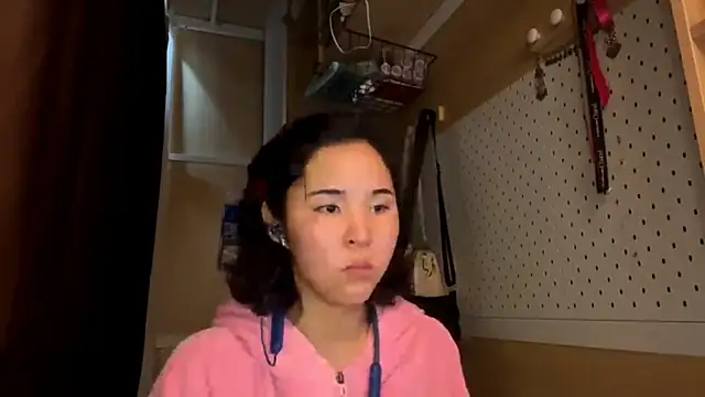 Snapshot of JennyCarpenter chatting on May 6, 2026, 5:22 am JennyCarpenter online show from May 6, 2026, 5:22 am