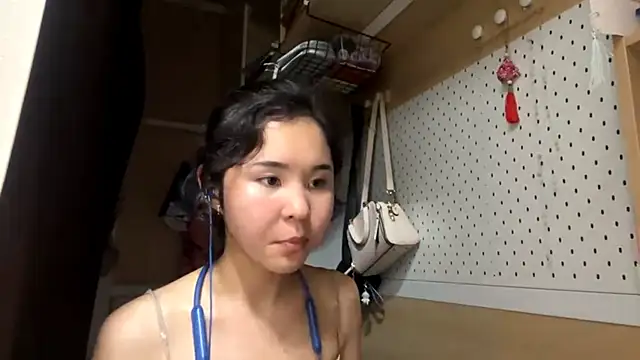 Snapshot of JennyCarpenter chatting on May 25, 2026, 12:26 pm JennyCarpenter online show from May 25, 2026, 12:26 pm
