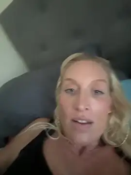 Snapshot of JemTastic chatting on September 24, 2025, 5:08 pm JemTastic online show from September 24, 2025, 5:08 pm