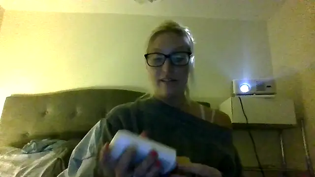 Snapshot of JemTastic chatting on September 16, 2025, 2:23 am JemTastic online show from September 16, 2025, 2:23 am