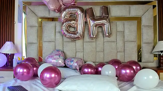 Snapshot of AggathaSanders_ chatting on October 26, 2025, 12:49 pm AggathaSanders online show from October 26, 2025, 12:49 pm