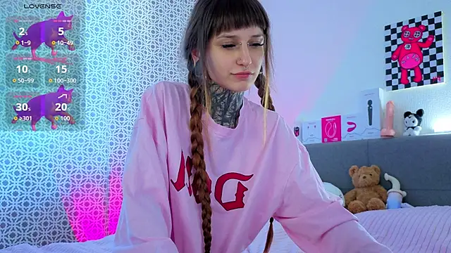 Snapshot of LilithPoison chatting on March 15, 2026, 6:31 am LilithPoison online show from March 15, 2026, 6:31 am