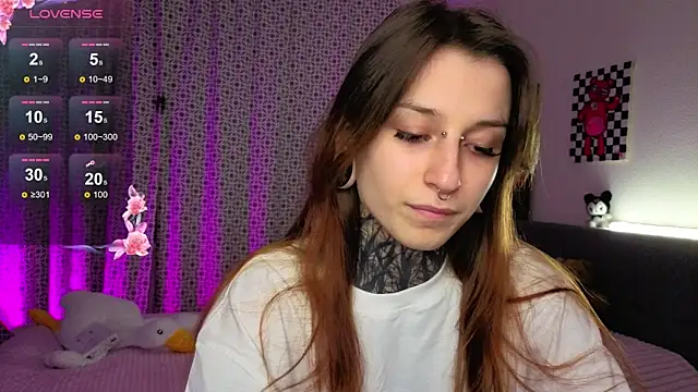 LilithPoison online show from October 19, 2025, 6:10 pm