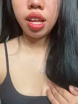 Rose-babyx online show from June 10, 2026, 2:24 am