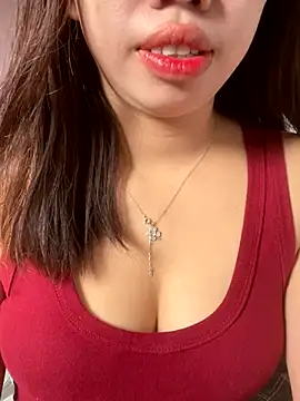 Rose-babyx online show from November 16, 2025, 2:49 am